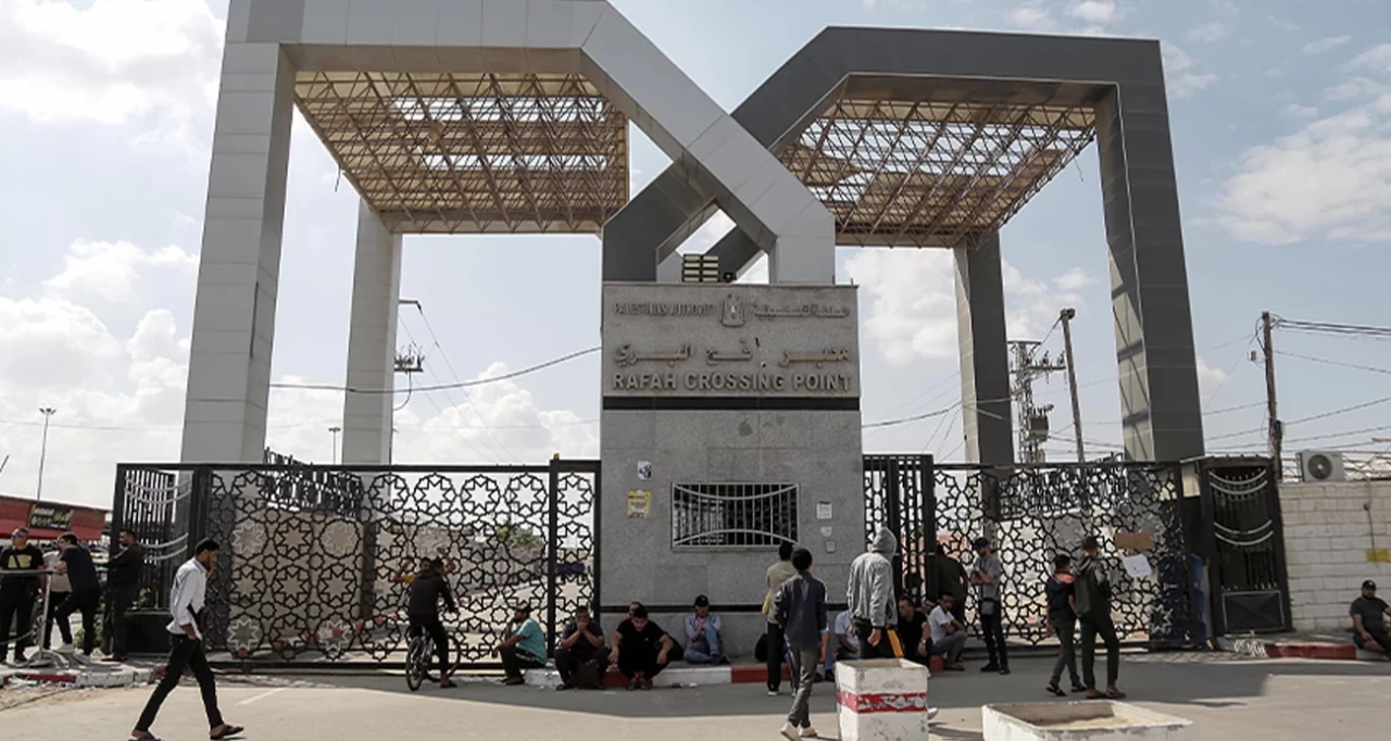 Mısır, Gazze Şeridi'ne Günlük 600 Kamyon Yardım Gönderecek