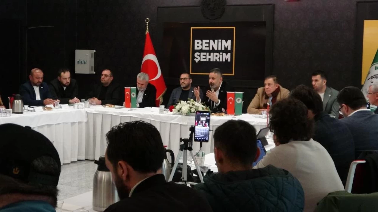 Konyaspor Başkanı ve Yönetimi Genel Kurul Öncesi Basın Toplantısı Düzenledi ve Kulübün Geleceği Hakkında Açıklamalarda Bulundu