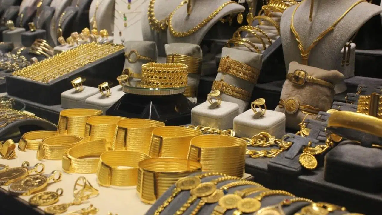 Altın 2026’da kaç dolar olacak? JP Morgan ve Goldman Sachs tahminlerini paylaştı