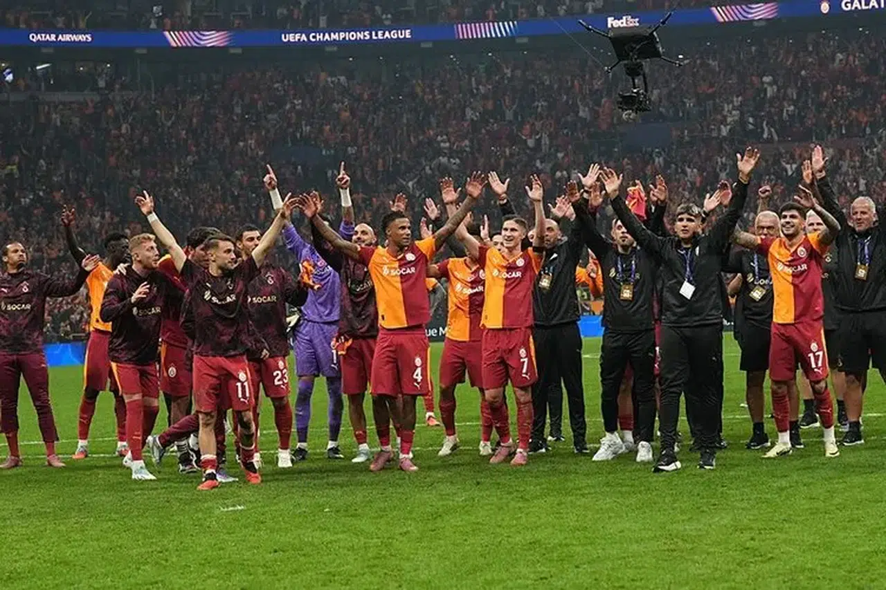Avrupa Devlerini Solladı! Galatasaraylı Yıldız UEFA’nın En İyileri Arasında