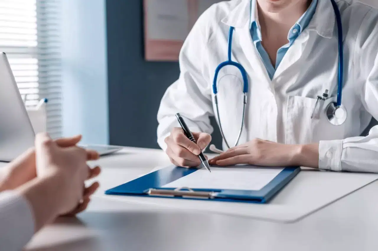 Özel sağlık sigortasında ömür boyu yenileme garantisi nedir, kimler alabilir?