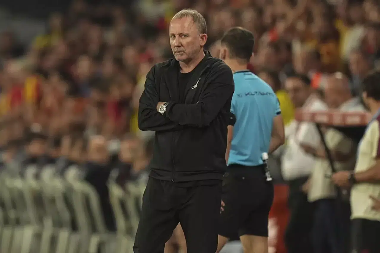 Beşiktaş’ta kimler gönderilecek? Jonas Svensson ve David Jurasek ayrılıyor mu?