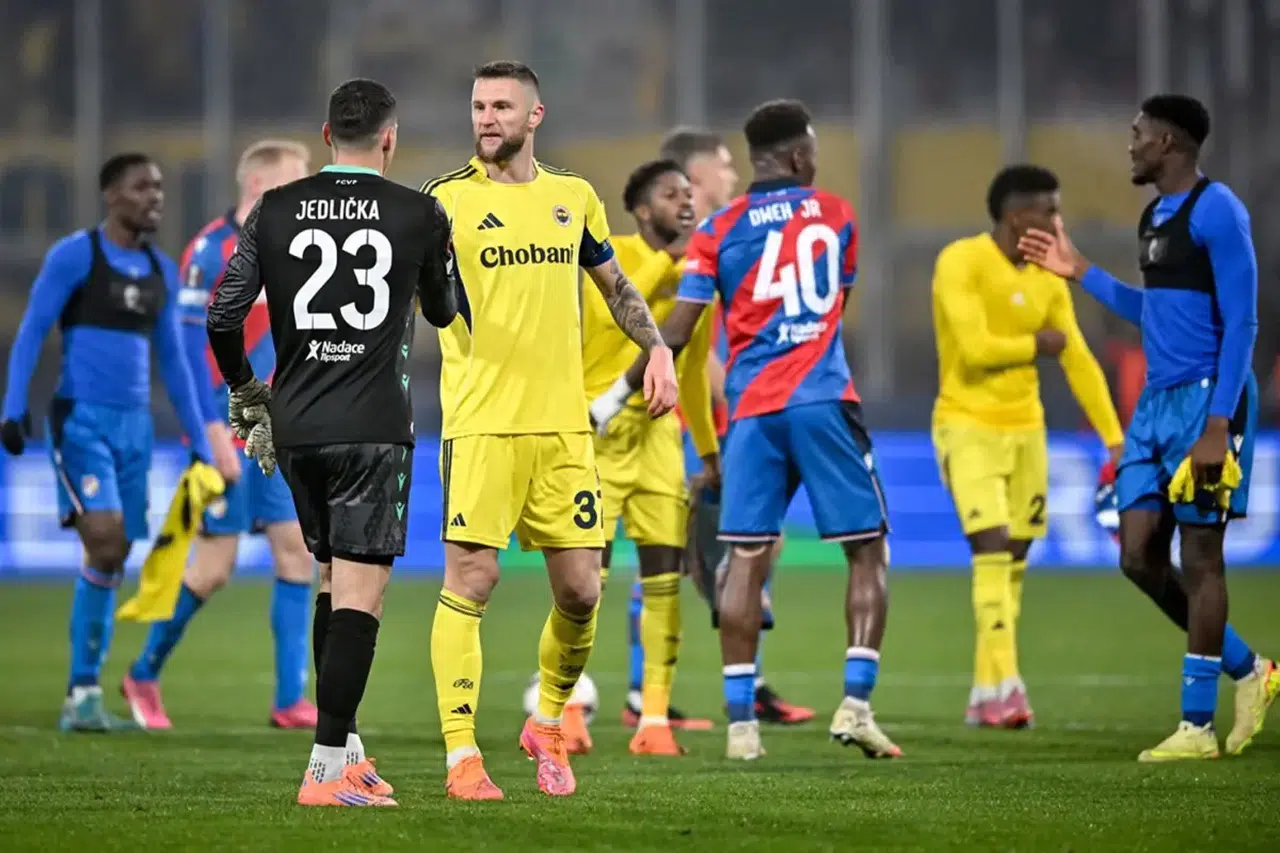 Fenerbahçe'den hakeme olay gönderme! Penaltı kararı neden verilmedi?