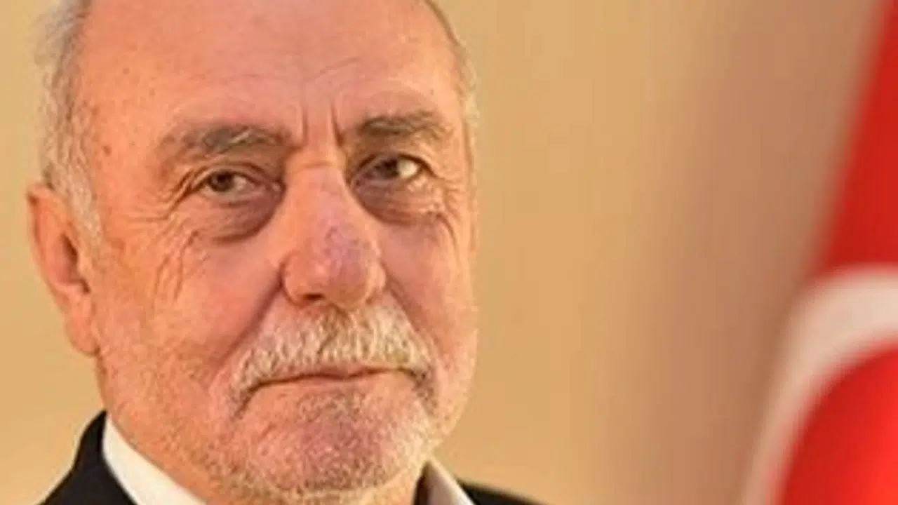 Yenidevir Gazetesi'nde de yöneticilik yapmıştı! Abdulkadir Özkan ağabeyimiz vefat etti!