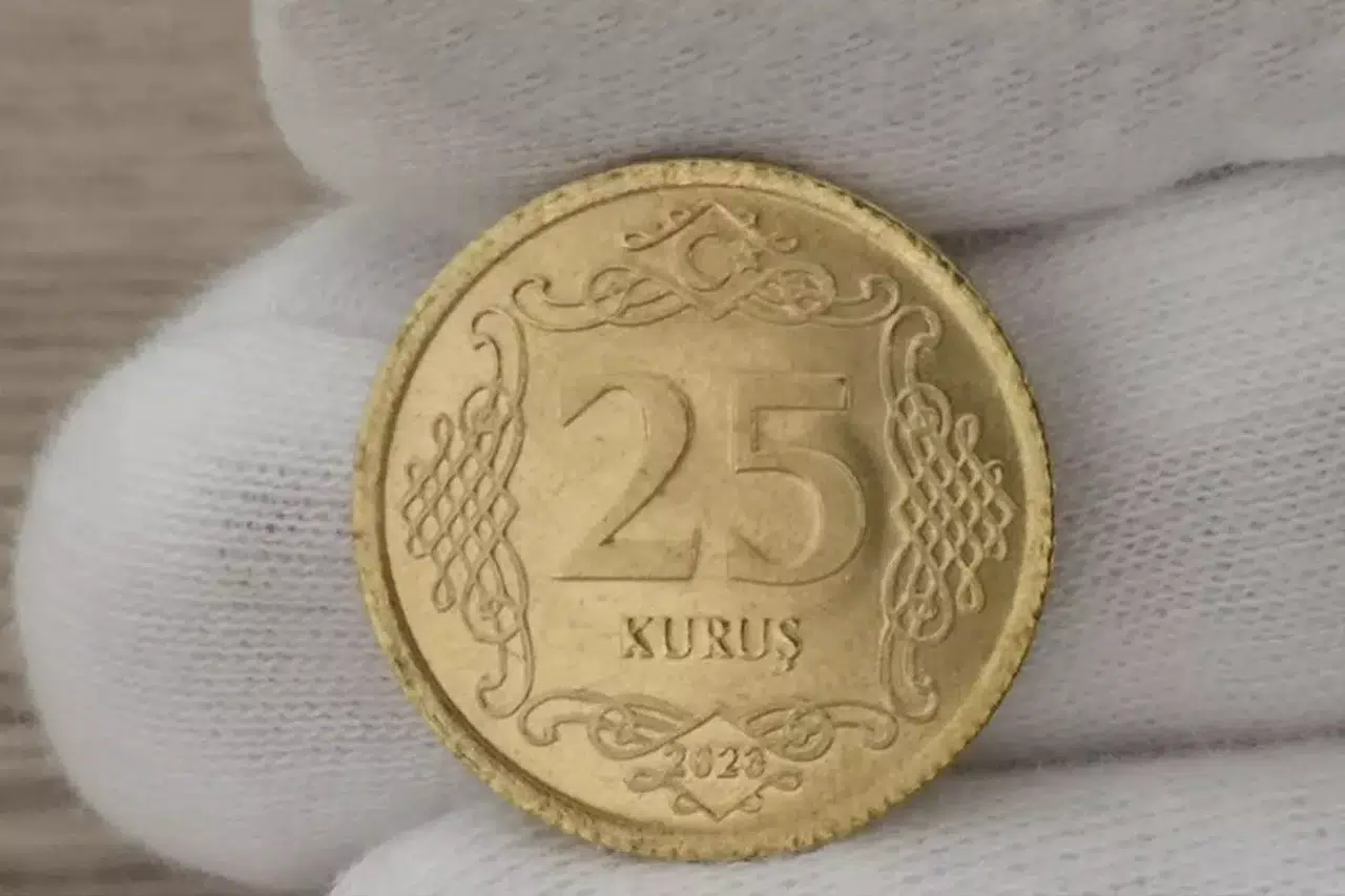 Cebinizde hâlâ varsa servet değerinde olabilir: Hangi 25 kuruşlar 34 bin TL ediyor?