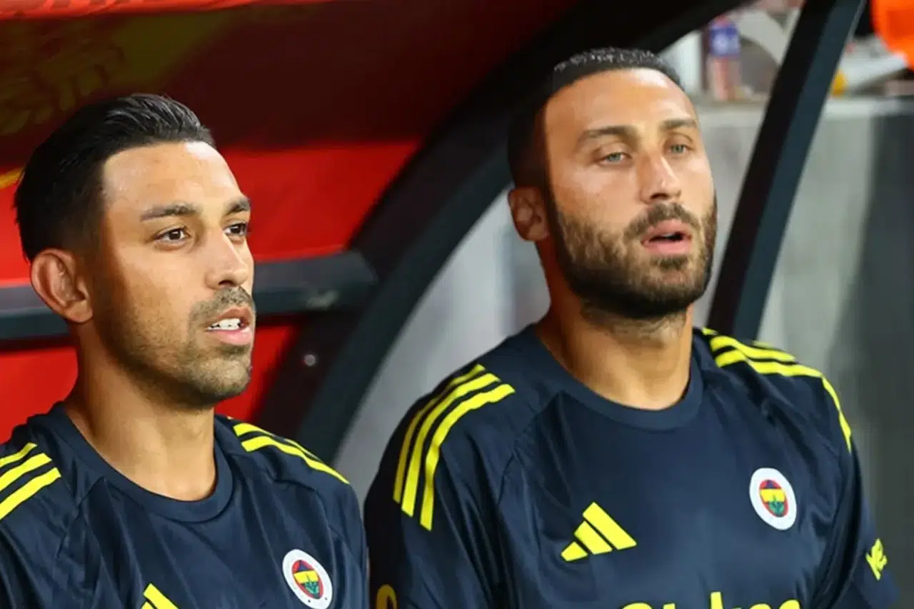 İrfan Can Kahveci ve Cenk Tosun neden kadro dışı kaldı? Fenerbahçe’den resmi açıklama geldi mi?