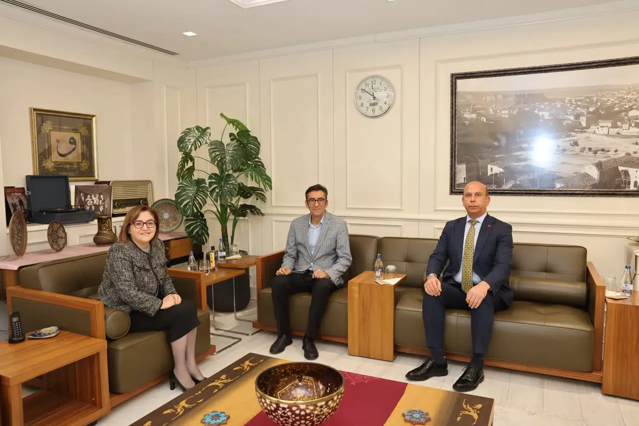 Yenidevir GYY Hamza Mercanoğlu Gaziantep Büyükşehir Belediye Başkanı Fatma Şahin'i ziyaret etti