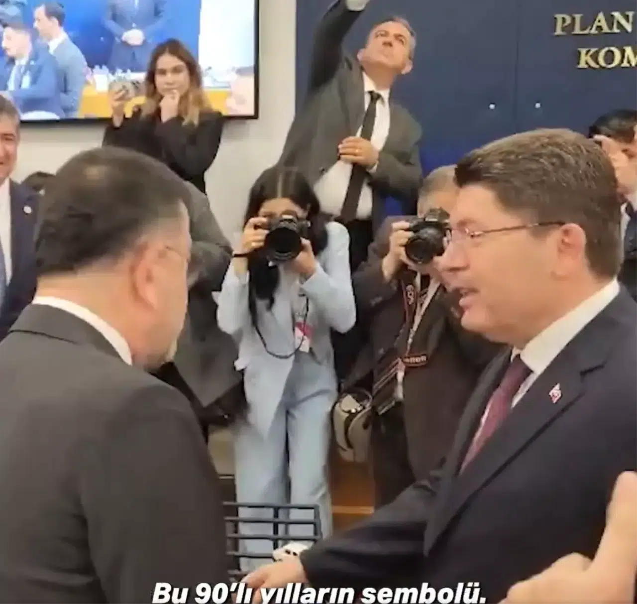 TBMM'de Beyaz Toros krizi! CHP'li vekil ne mesaj verdi, Bakan Tunç nasıl cevapladı?