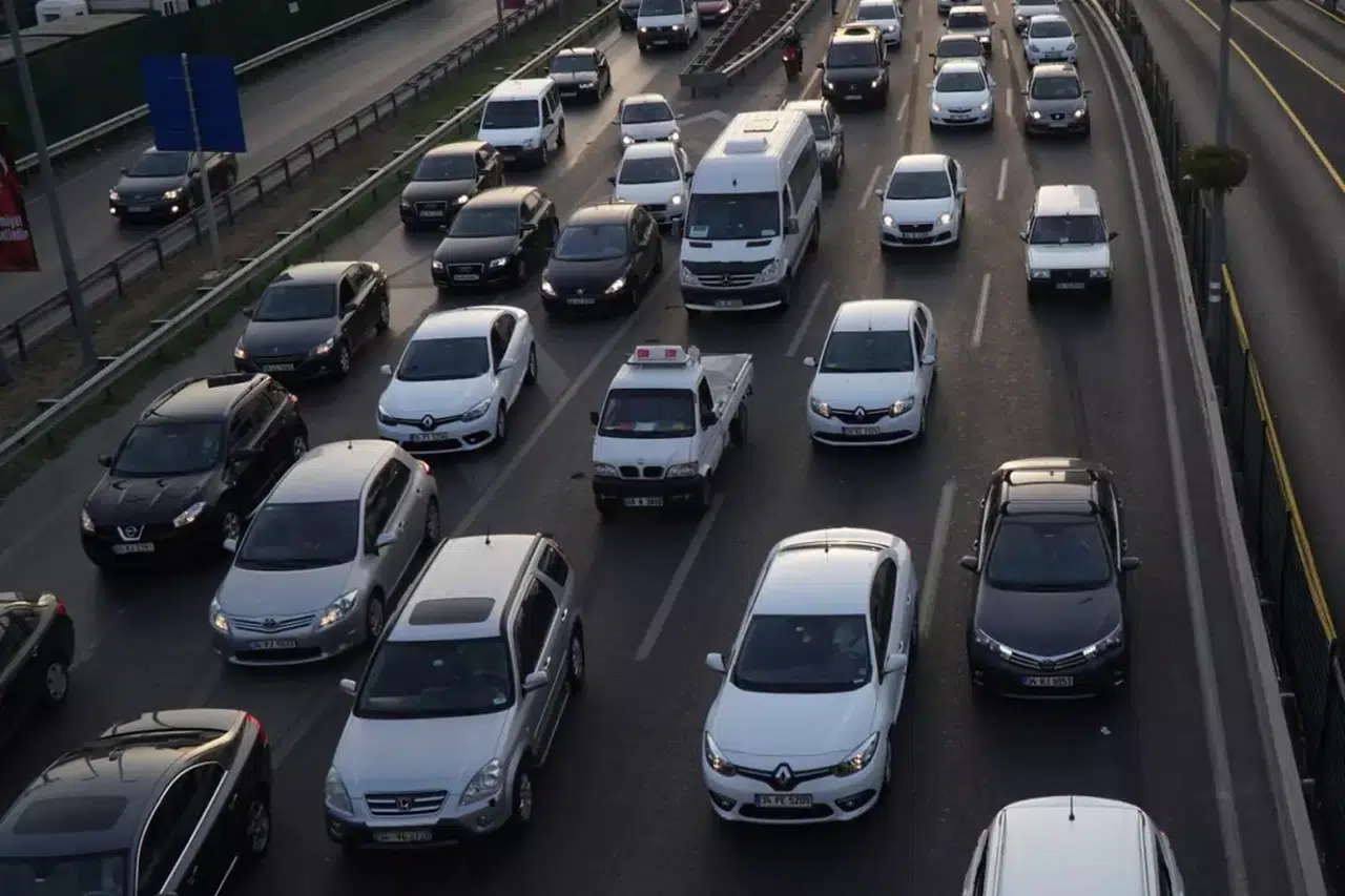 Sürpriz İndirim Yolda! Motorin Fiyatlarına 2 Lira 44 Kuruşluk Dev İndirim Geliyor