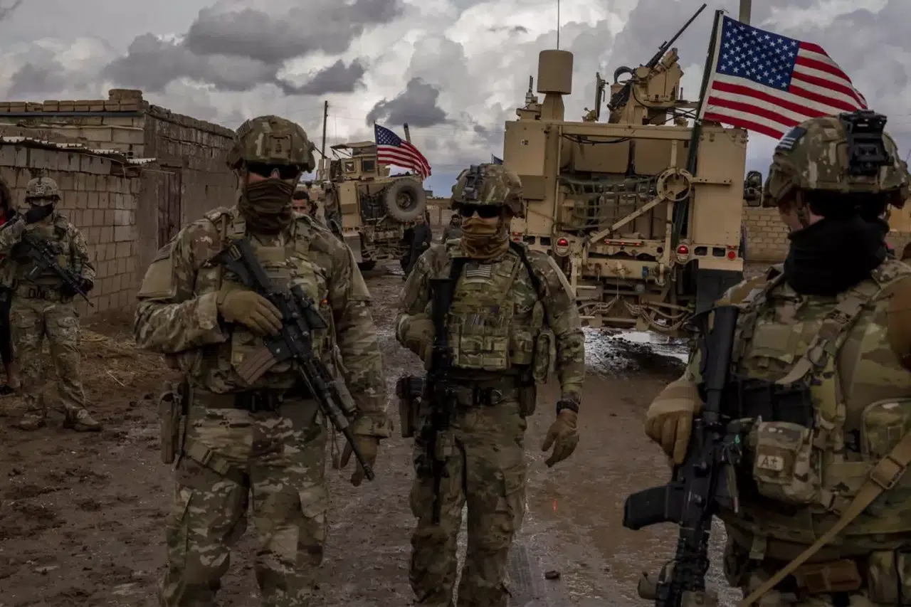 DEAŞ’a Ortak Darbe! ABD ve Suriye Güçleri 15’ten Fazla Silah Deposunu Yok Etti