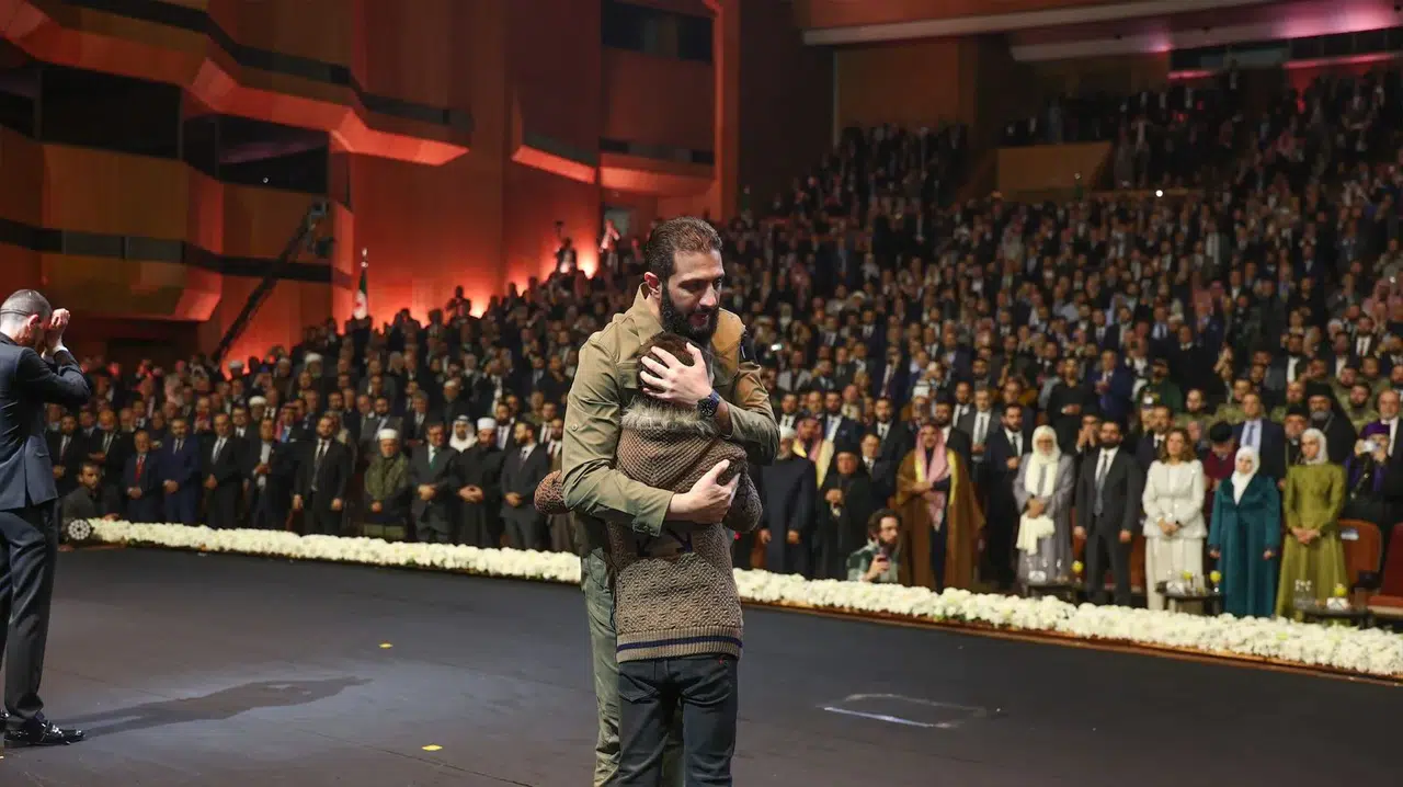 Halep’in Donuk Bakışları  Şam’da Gözyaşına Dönüştü