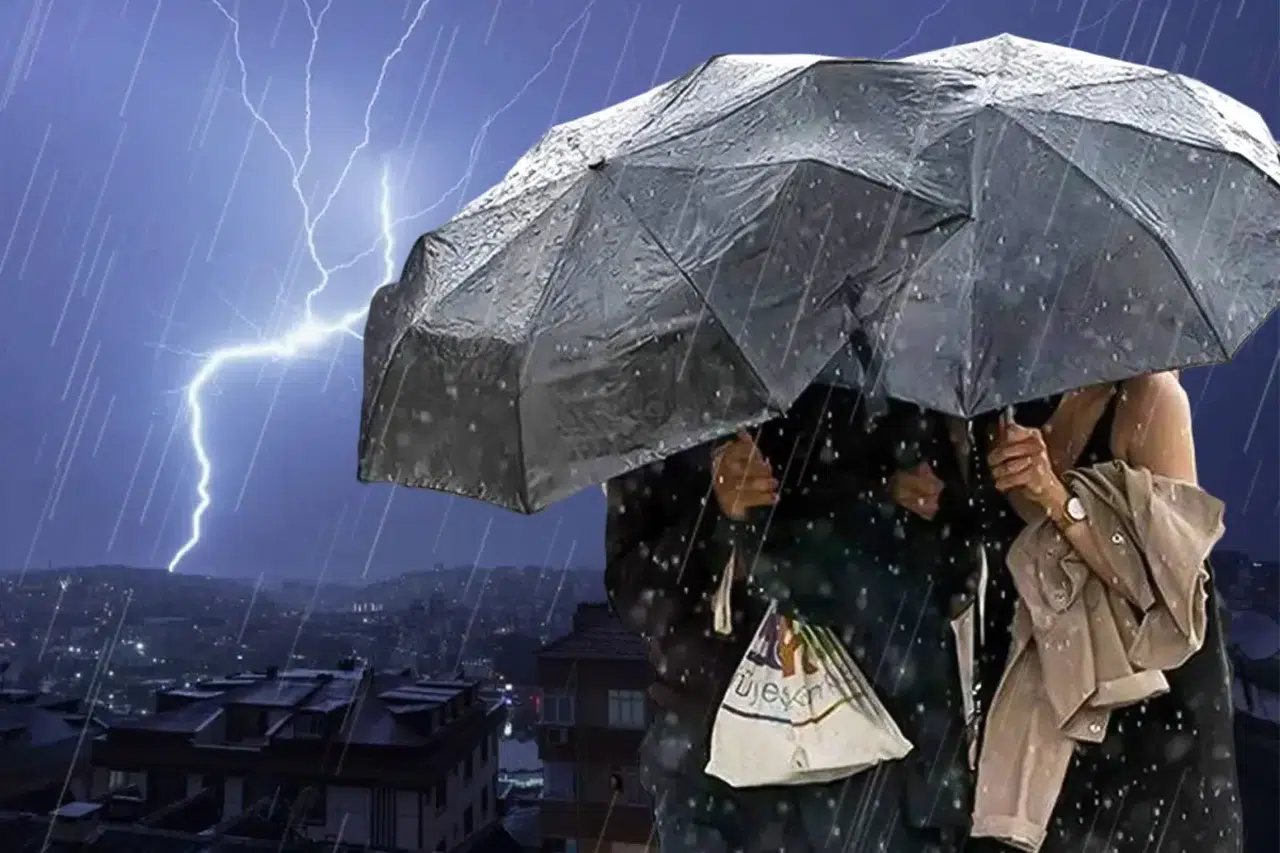 Meteoroloji Uyardı: İstanbul’u Vuran Yağmur Seli 23 İli Alarm Durumuna Geçirdi