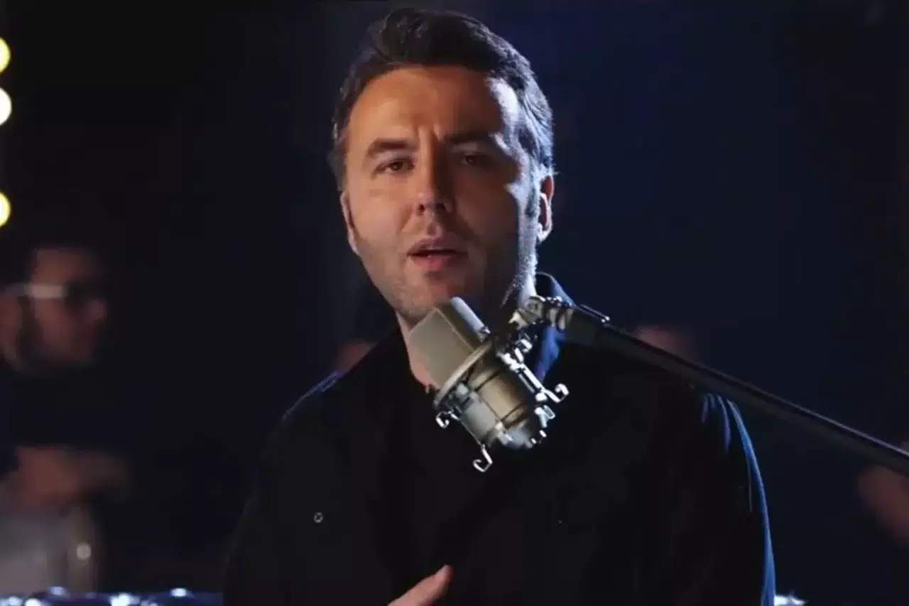 Ünlü gazeteci klip yıldızı çıktı! Mehmet Akif Ersoy’un şarkı sözleri olay yarattı