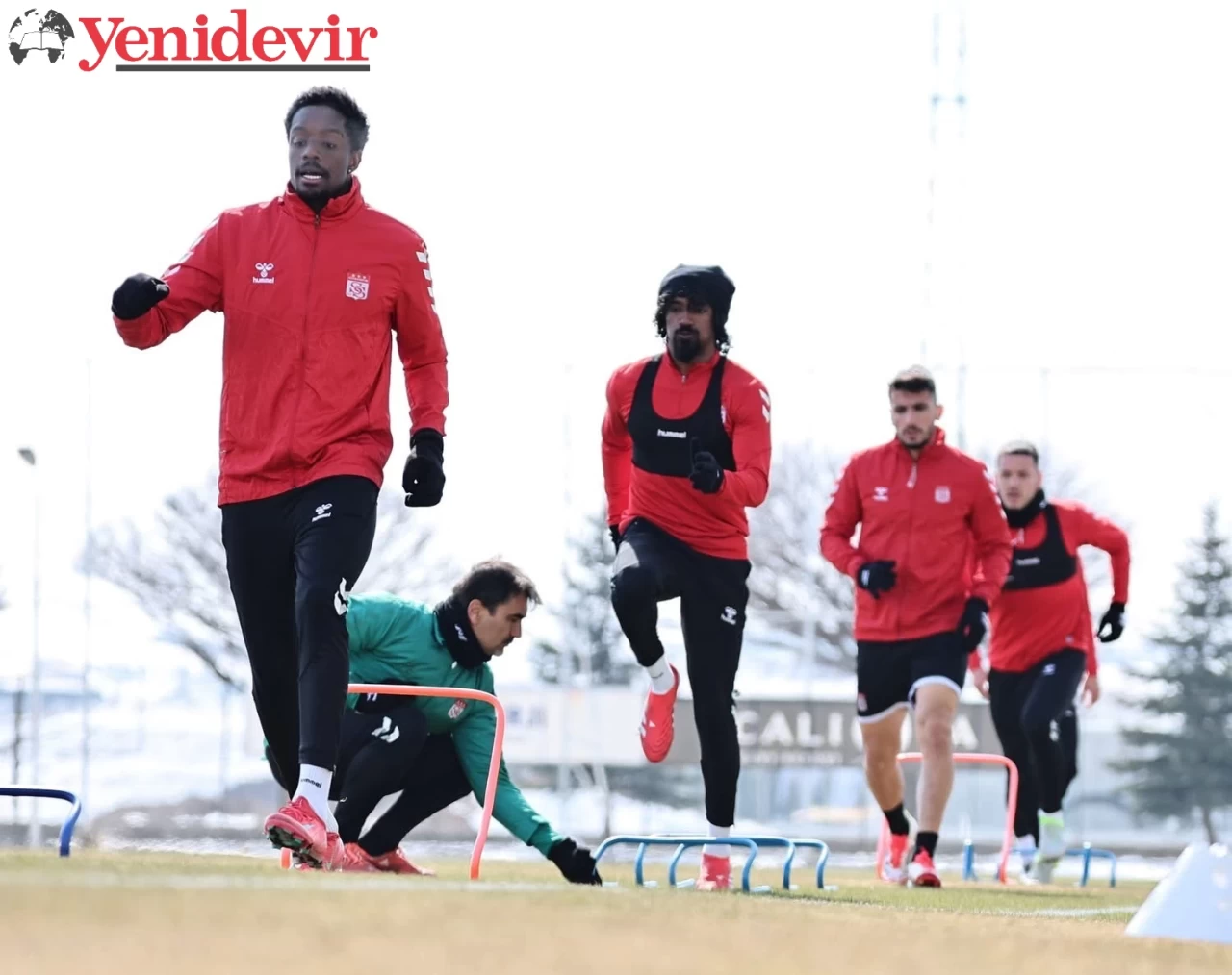 Sivasspor, Başakşehir Maçı Hazırlıklarına Antrenmanla Başladı.