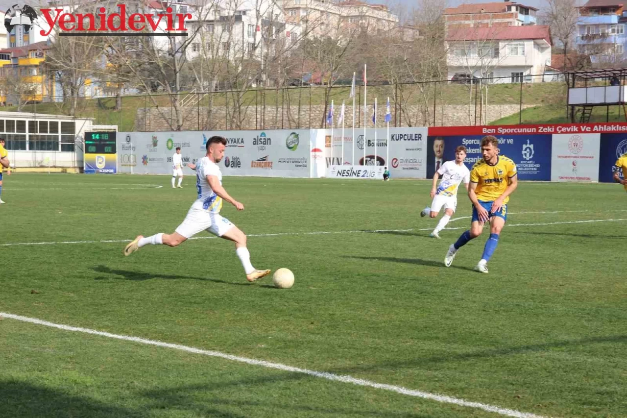 Belediye Derincespor Menemen FK'yı 3-2 mağlup etti!