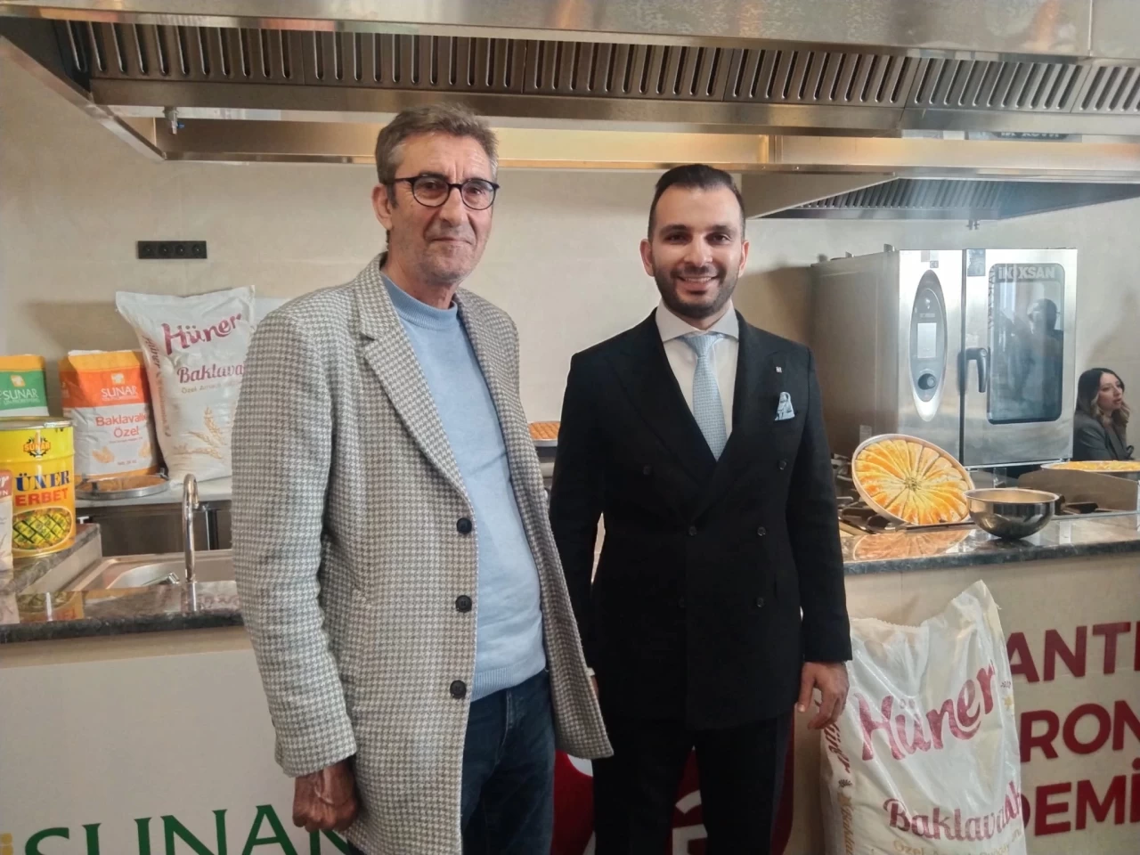 Gaziantepli baklava ustalarından Sunar Un ürünlerine tam not