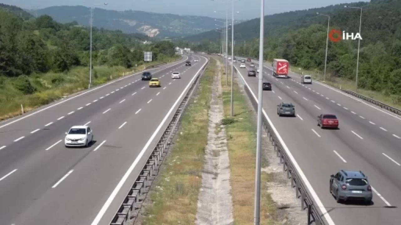 Kurban Bayramı Dönüşü Başladı: TEM Otoyolu Bolu Geçişinde Yoğunluk Arttı