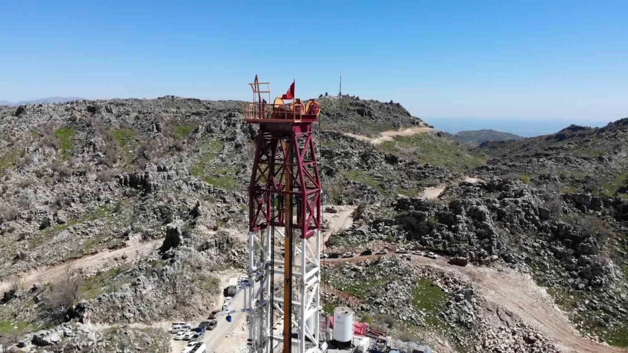 Gabar Dağı'nda Şırnaklı Gençler için Yeni İstihdam Kapısı: Petrol Üretimi Artıyor