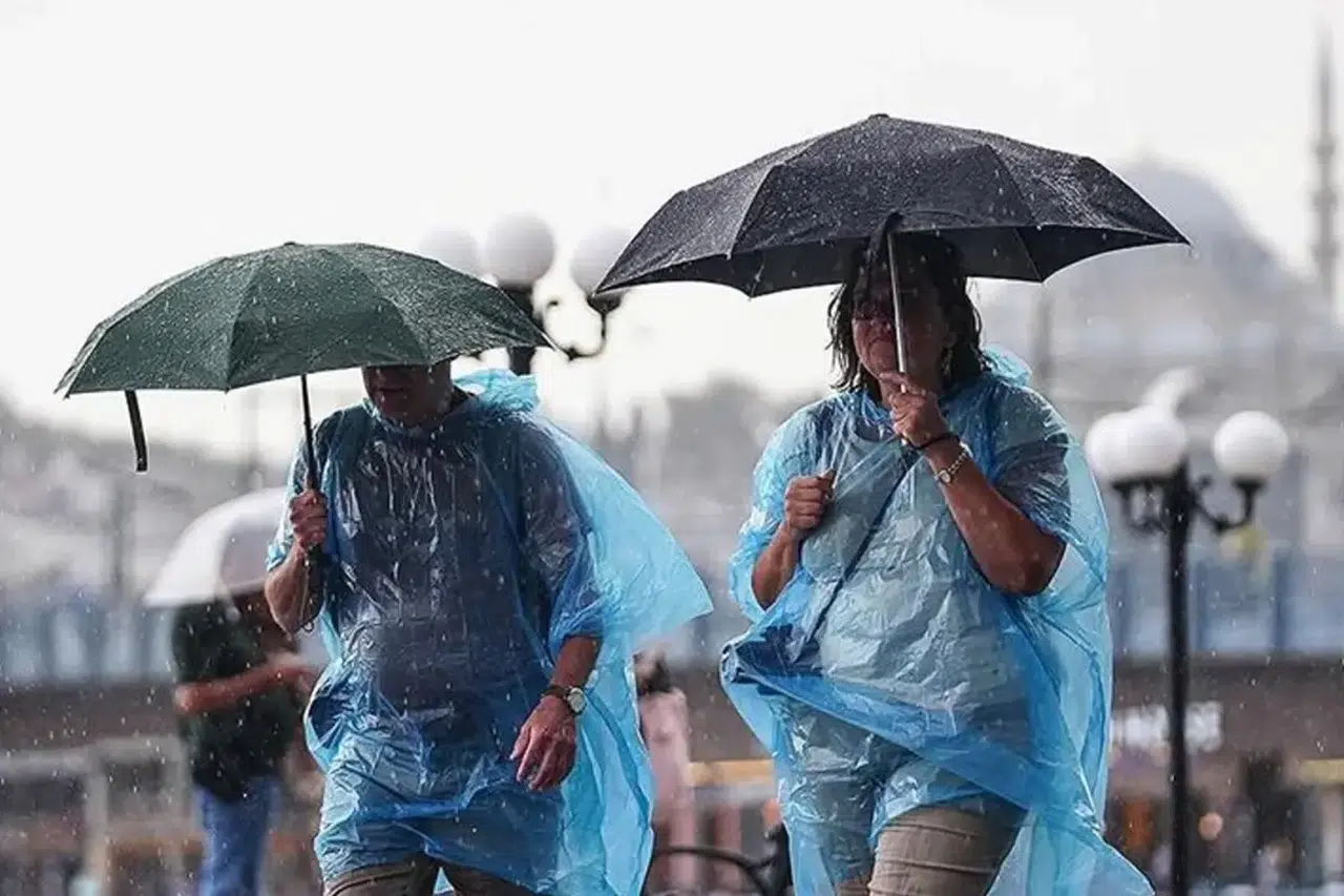 İstanbul’da yağmur ne zaman başlayacak? Meteoroloji’den gün gün sağanak uyarısı
