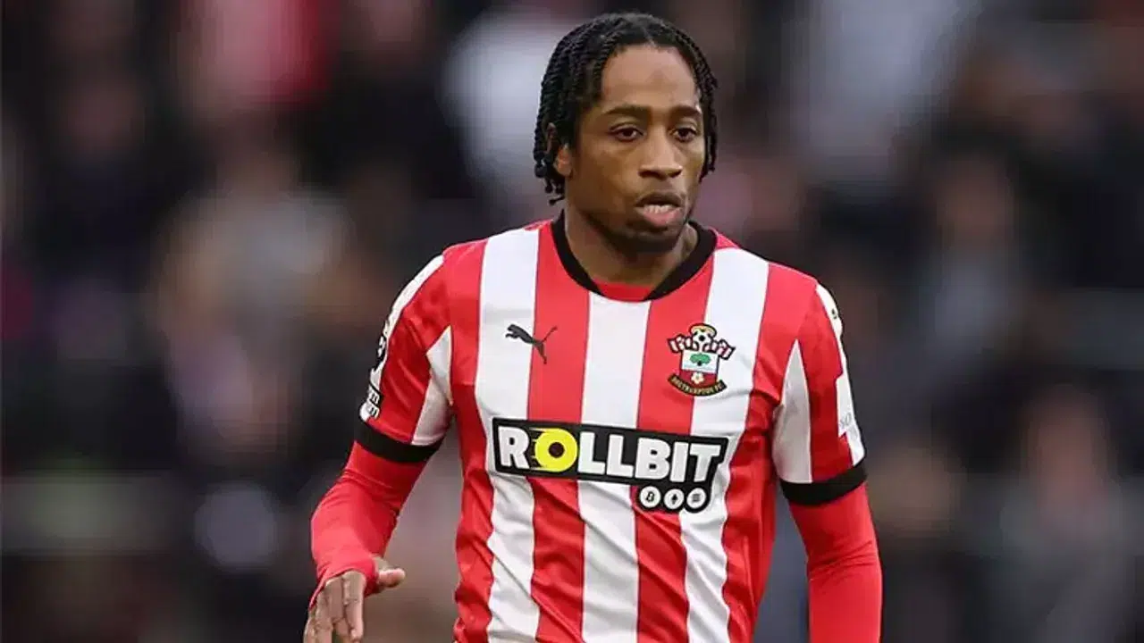 Beşiktaş'ta Transfer Bombası: Kyle Walker-Peters İstanbul Yolunda! İşte Alacağı Rakam