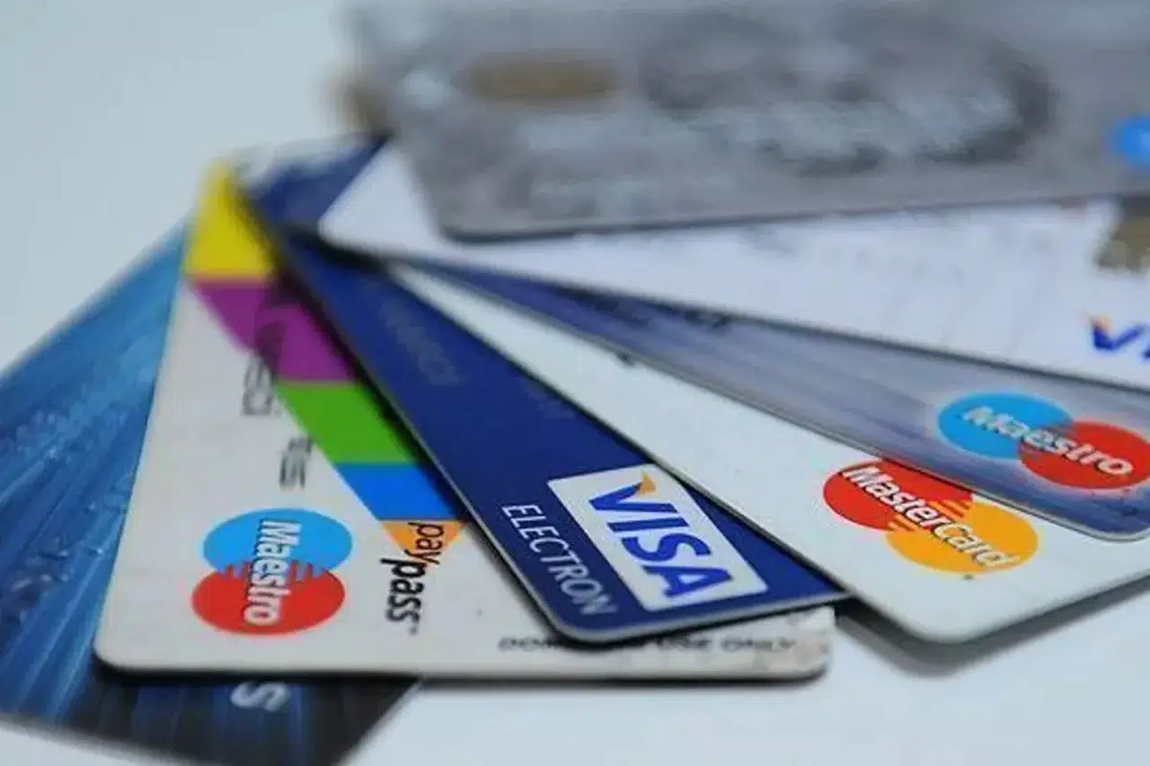 Kredi kartı faiz oranları düşürüldü mü? 1 Ağustos itibarıyla yeni faiz oranları neler?