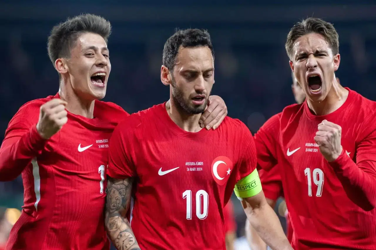 Avrupa Devleri Kenan Yıldız’ın Peşinde! Barcelona ve Bayern Münih Transfer Yarışında