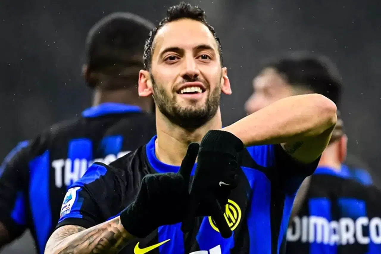 Galatasaray izledi, Fenerbahçe aldı! Hakan Çalhanoğlu’na kaptanlık teklifi