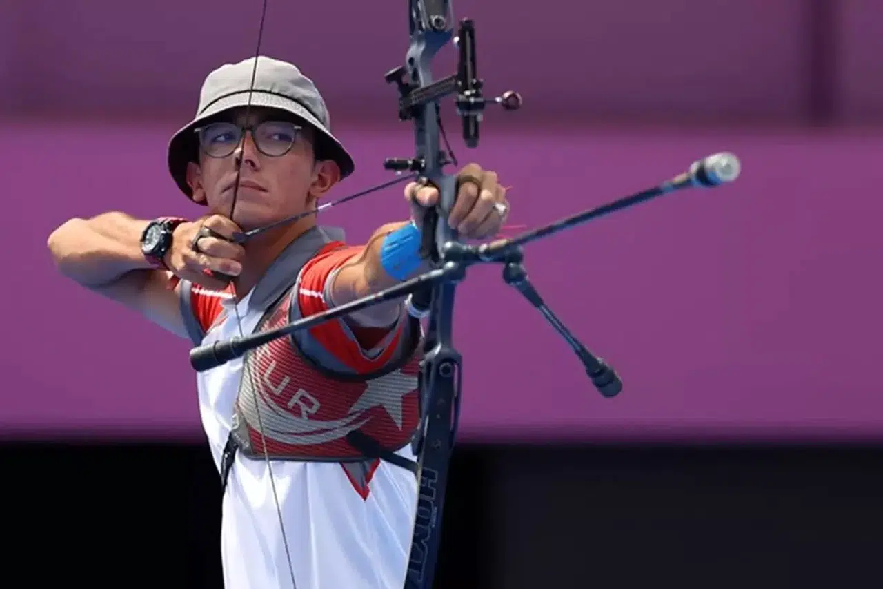 Mete Gazoz’un sevgilisi kim? Altın madalyalı şampiyon aşkını ilan etti, sosyal medya yıkıldı!