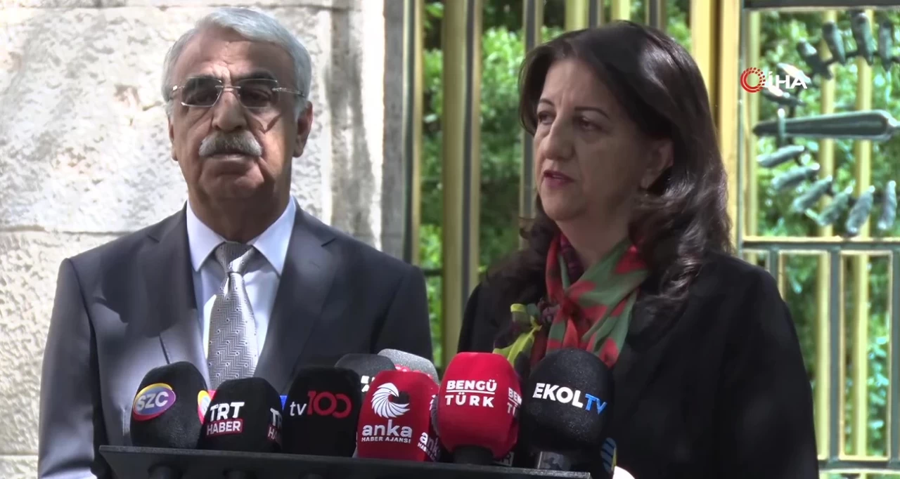 DEM Parti Heyeti İmralı’da Görüşme Gerçekleştirdi