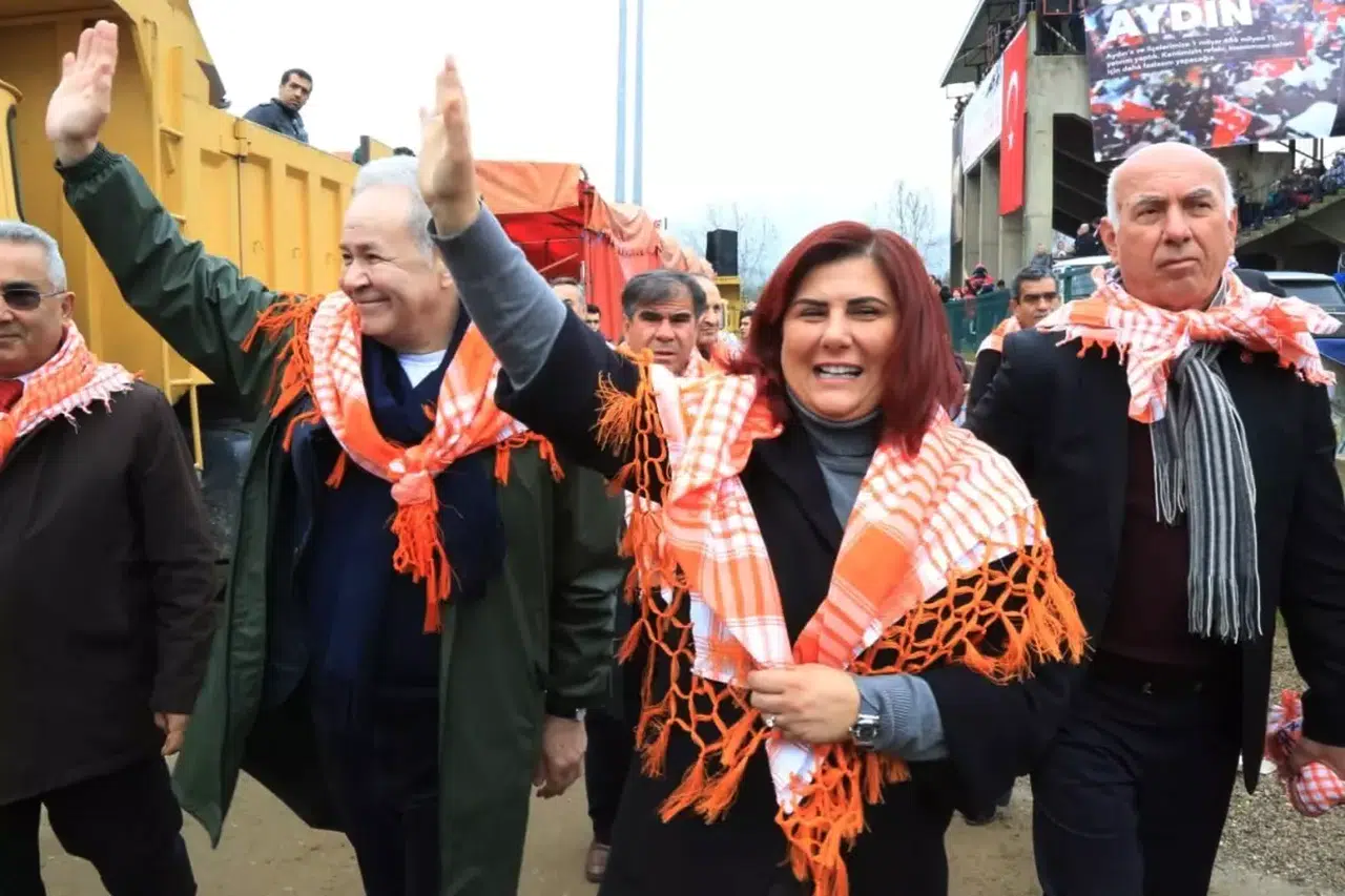 Aydın'da Siyasi Deprem! Özlem Çerçioğlu'nun Ardından 3 İlçe Belediye Başkanı Daha CHP'den İstifa Etti