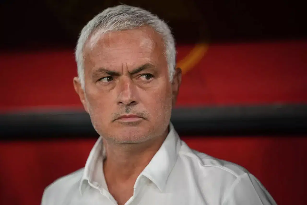 Jose Mourinho'dan Göztepe Maçı Sonrası Dikkat Çeken Açıklamalar: "Adil Sonuç, Duvar Gibi Savunma!"