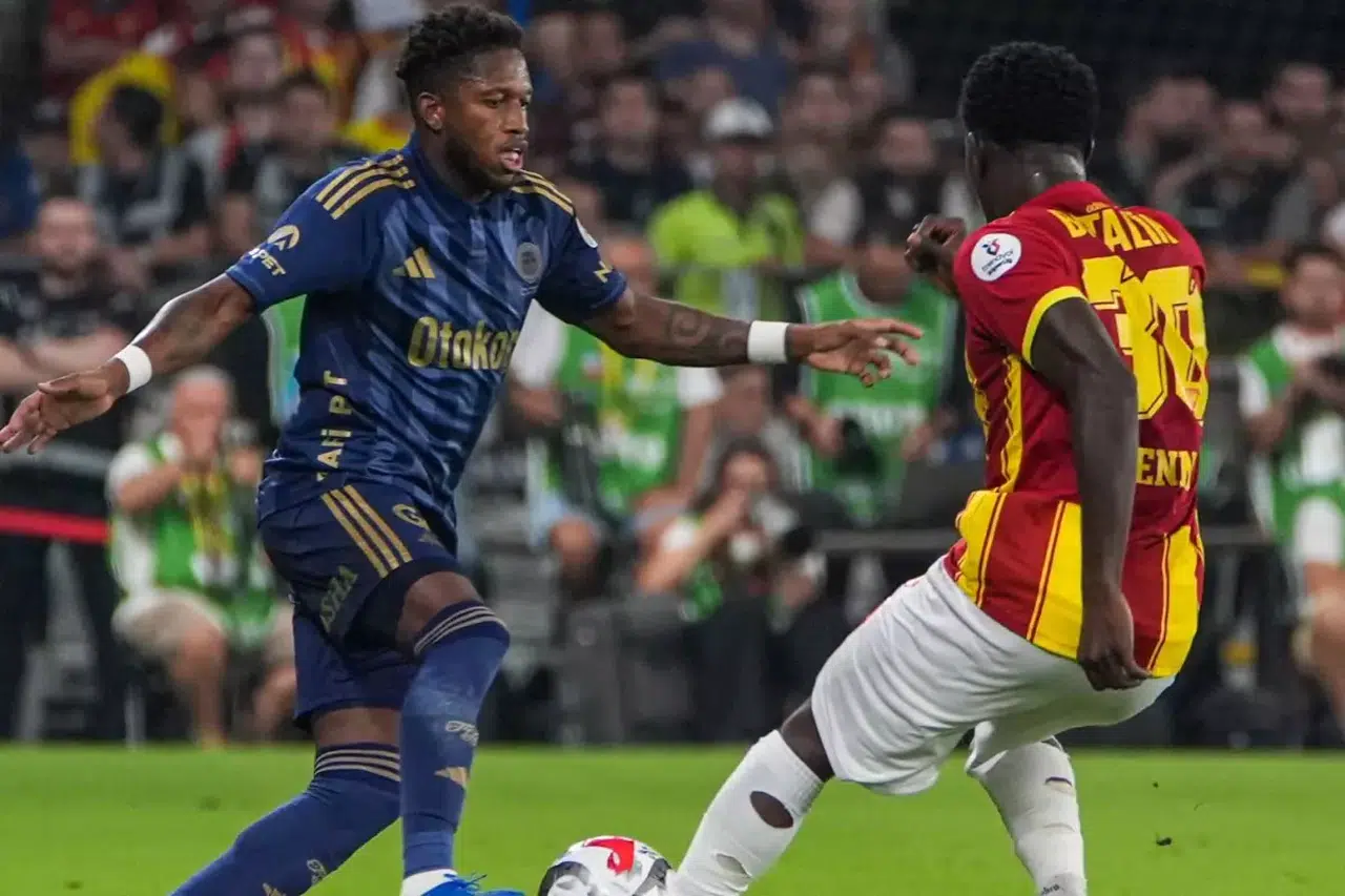 Fenerbahçe, Göztepe Deplasmanında Penaltıyı Kaçırdı, Galibiyeti Yine Bulamadı!