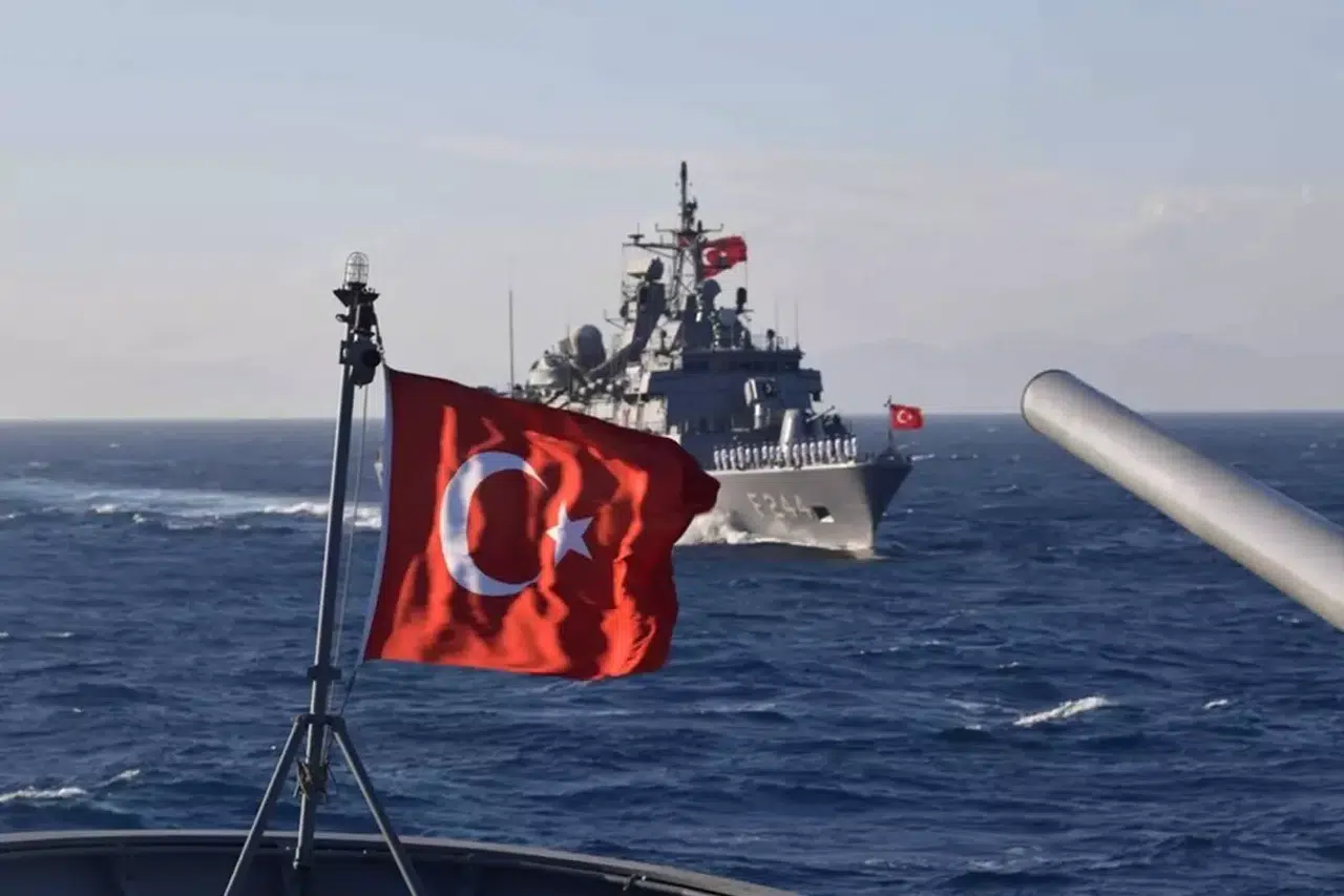 Komşuyu Türkiye korkusu sardı: Haritadan silinebiliriz