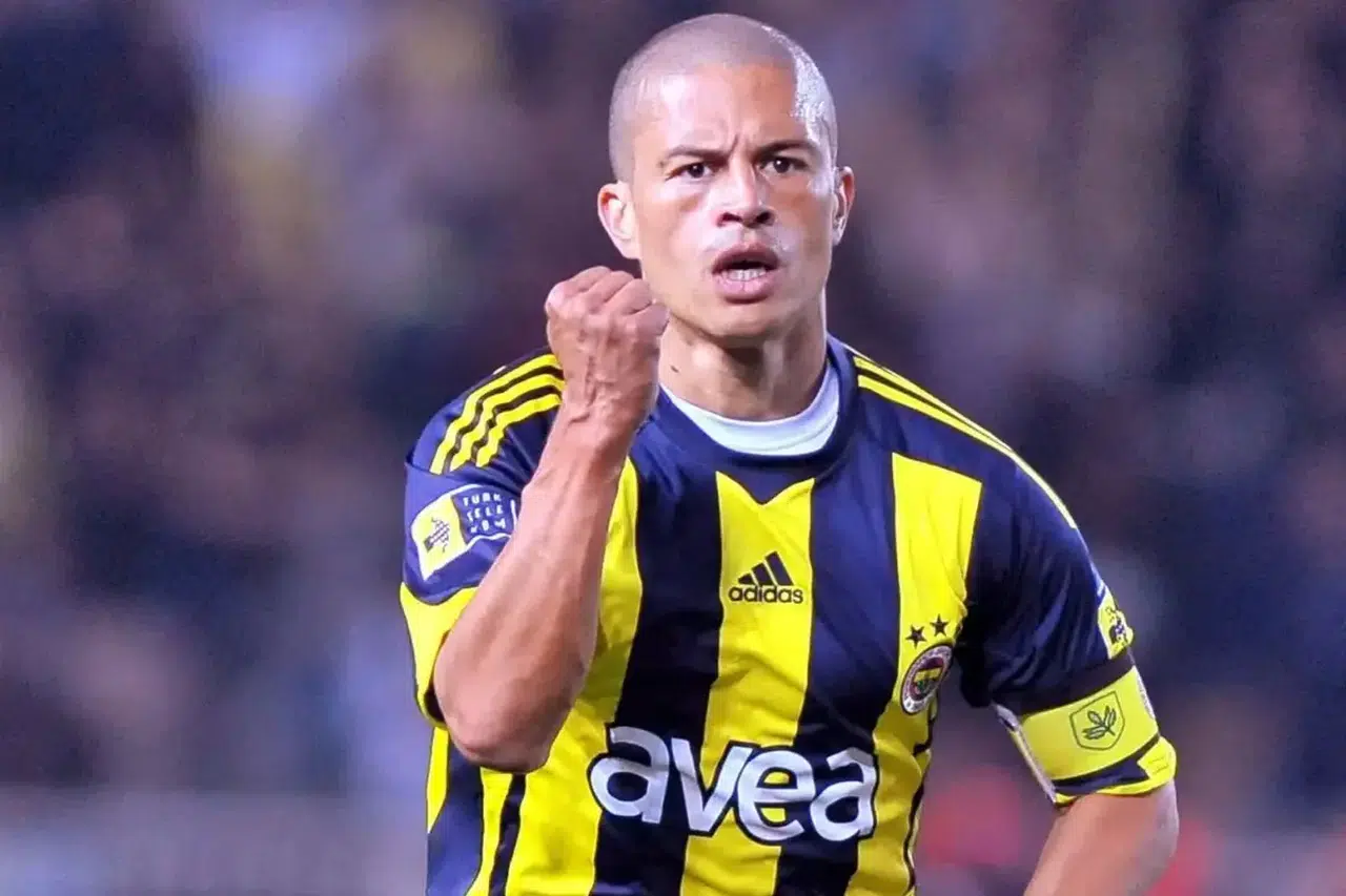 Alex de Souza’dan Sadettin Saran’a tek cümlelik destek! Taraftar coştu