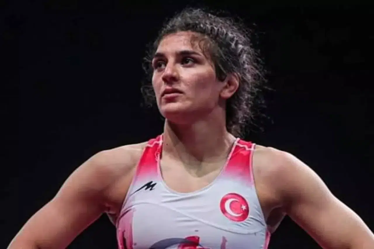 Nesrin Baş Dünya Şampiyonası’nda kimleri yendi, nasıl finale çıktı?