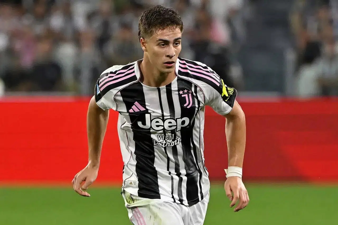 Kenan Yıldız İtalya’da Fırtına Gibi Başladı! Serie A’da Ayın Futbolcusu Seçildi