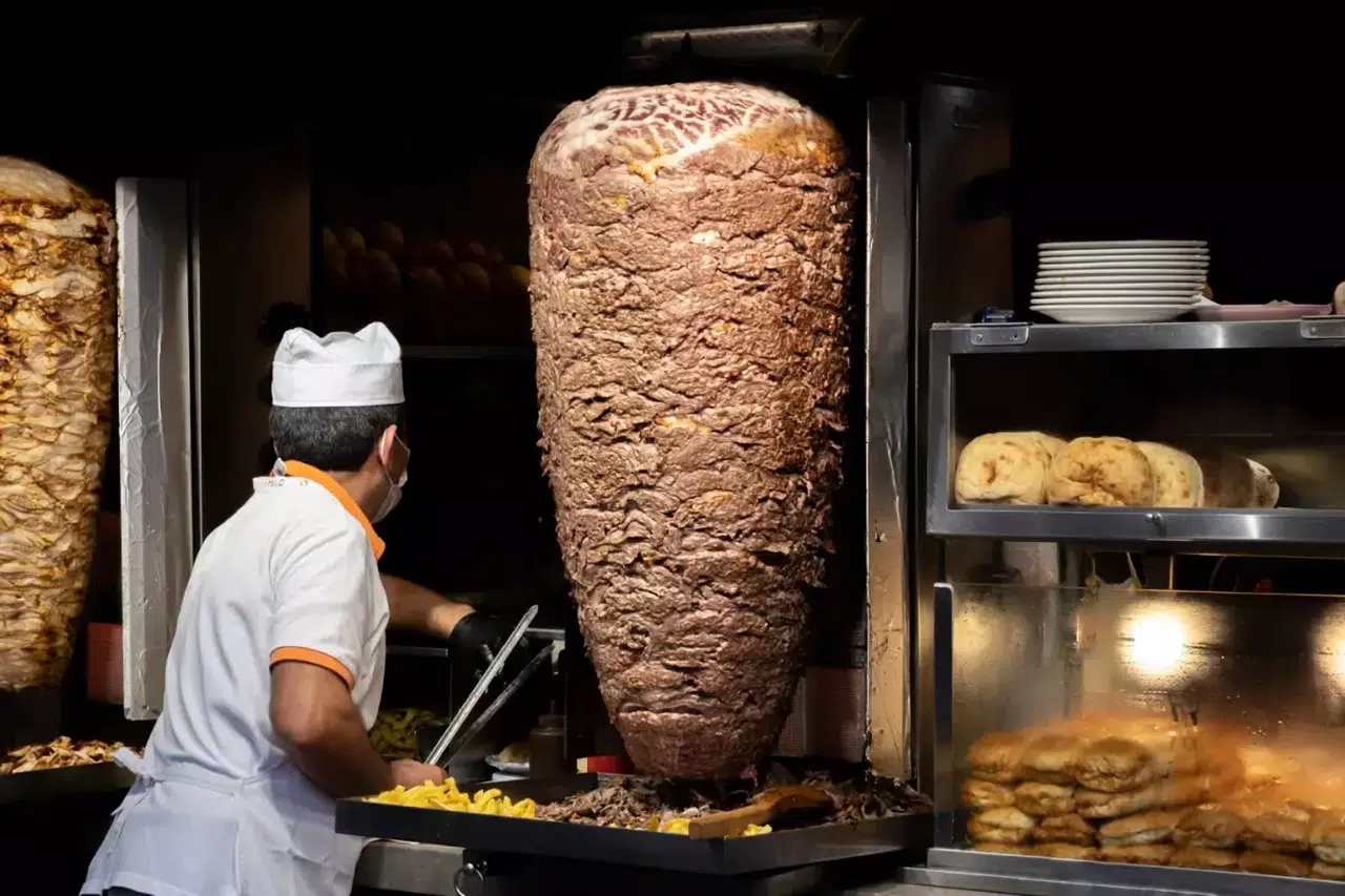 TMSF’den 2.8 milyarlık ihale! Maydonoz Döner satışa çıkarıldı, sebebi şaşırttı
