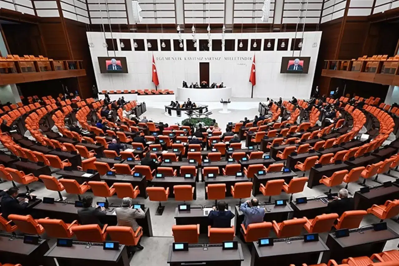 2026 yılında siyasi partilere ne kadar Hazine yardımı yapılacak? Parti parti detaylı liste