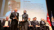 DUAYEN GAZETECİ YUSUF AĞAR’A ANKARA ÜNİVERSİTESİ İLETİŞİM FAKÜLTESİNDEN "MESLEKTE 50 YIL ONUR ÖDÜLÜ" VERİLDİ