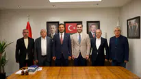 Üsküdar’da 4 CHP’li meclis üyesi AK Parti’ye katıldı
