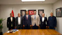 Üsküdar’da 4 CHP’li meclis üyesi AK Parti’ye katıldı