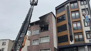 Esenler Menderes Mahallesi’nde 4 Katlı Binada Yangın: İtfaiye Müdahalesi