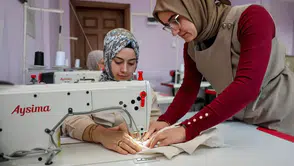 Kastamonu Taşköprü’de Kursiyerler El Emeği Ürünlerle Aile Bütçesine Destek Sağlıyor