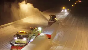 "Japonya’da Kar Felaketi: Kar Temizliği ve Buzlanma Can Almaya Devam Ediyor"
