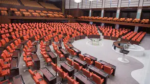 TBMM’de Doğum İzni Tartışması: Yoklama Yetersiz, Anneler Mağdur