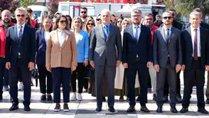 19 Mayıs Ruhuna Anlamlı Tören: Düzce’de Çelenk Sunuldu