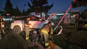 Çerkezköy’de iki otomobil kafa kafaya çarpıştı 3’ü çocuk 6 yaralı