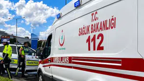 Tütün İşçilerini Taşıyan Servis Takla Attı: Minibüsteki 12 Kişi Hastaneye Kaldırıldı