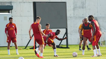 Galatasaray Başakşehir maçının hazırlıklarını tamamladı