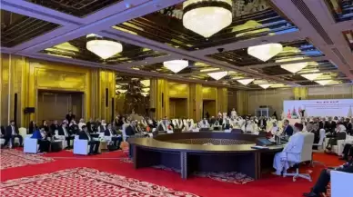 Bakan Kacır, Doha'da Türkiye'nin Sanayi Başarısını Vurguladı: Katar ile Ortaklık Belgesi İmzalandı